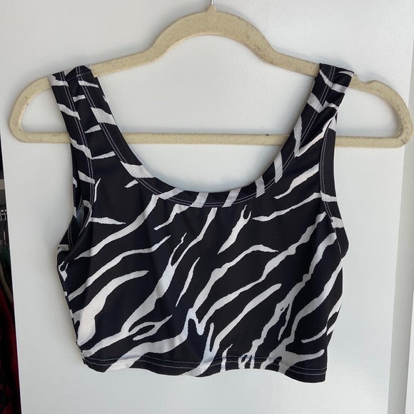 Zebra print black and white Y2K crop top - Picture 1 of 1